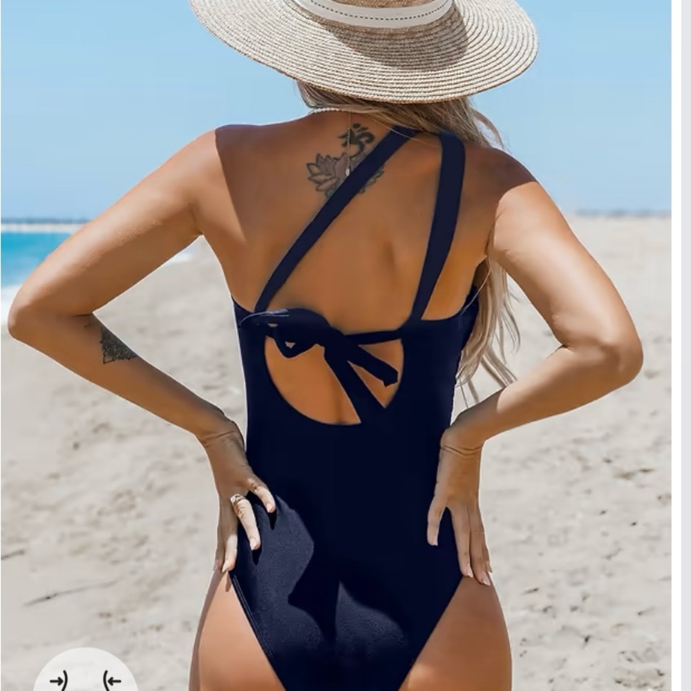 NWT CupShe Asymmetrical Tummy Control Navy Blue One-Piece Swimsuit size Medium - Picture 4 of 10